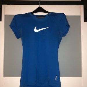 Nike women’s dri-fit cotton tee